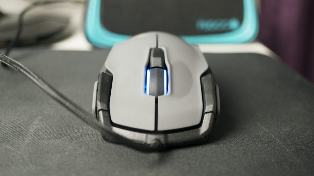 roccat kova gaming mouse 8