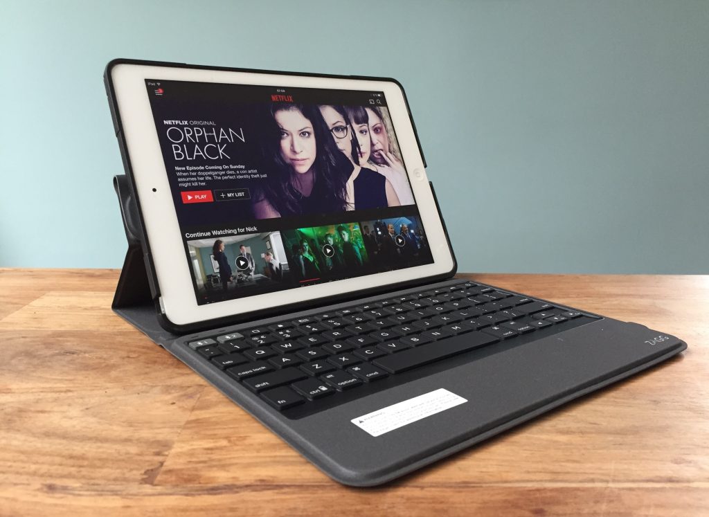 zagg_rugged_messenger