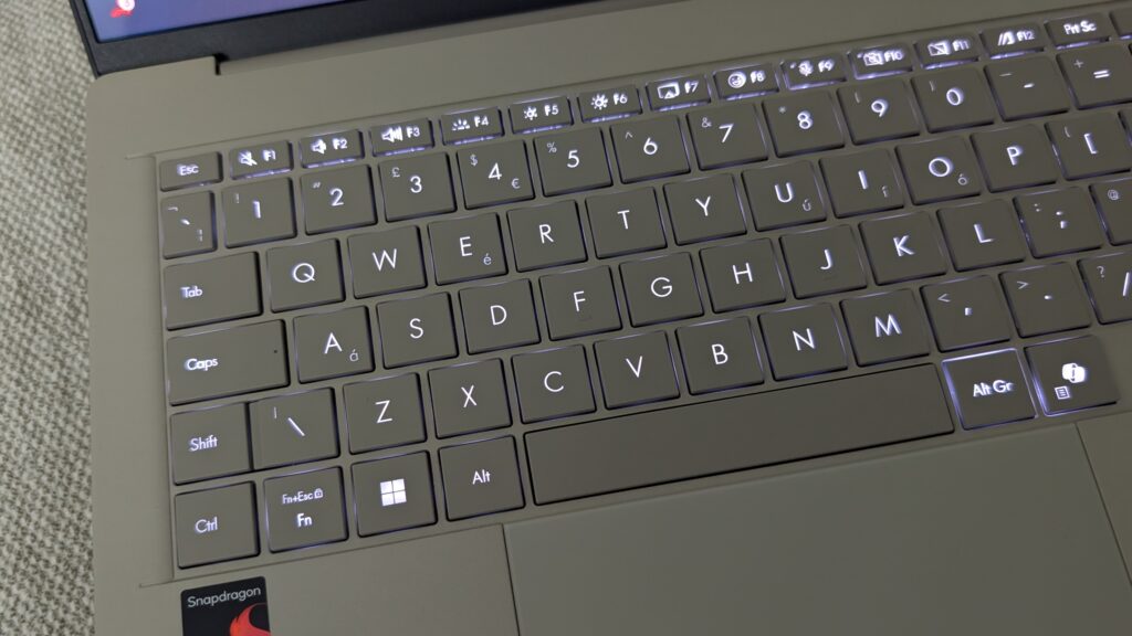 Asus Zenbook A14 UX3407Q laptop